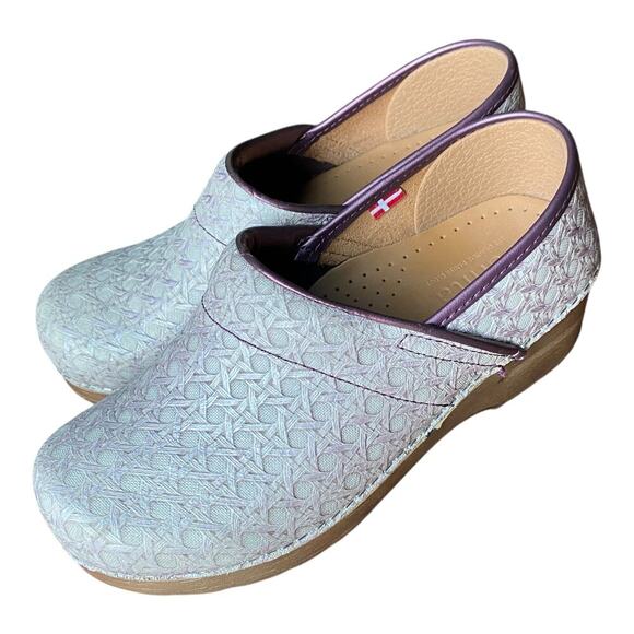 Sanita Women’s Purple Trim Clogs For Nurses, EU 35, US 4 - Picture 15 of 16